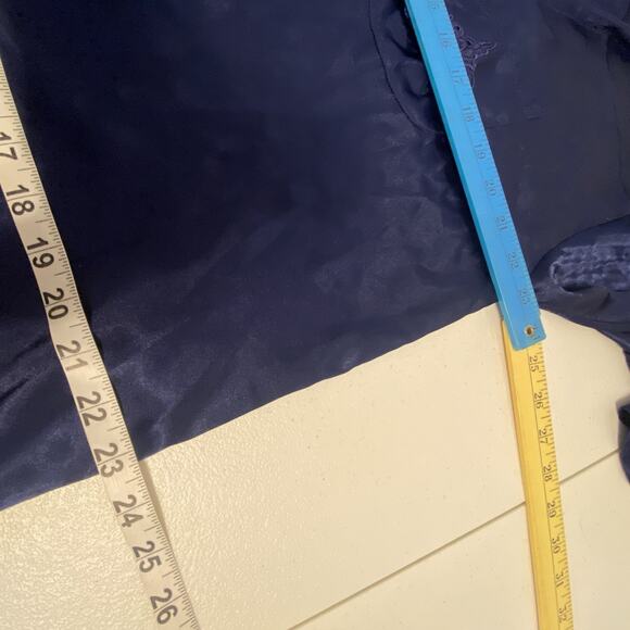 Vintage Victorias Secret Robe Women S Oversized Satin Blue Button Up Lightweight - Picture 2 of 10